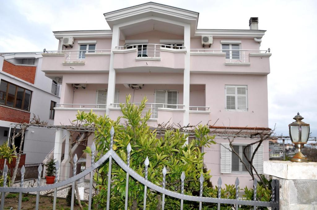 Apartments Perezaj Ulcinj Buitenkant foto