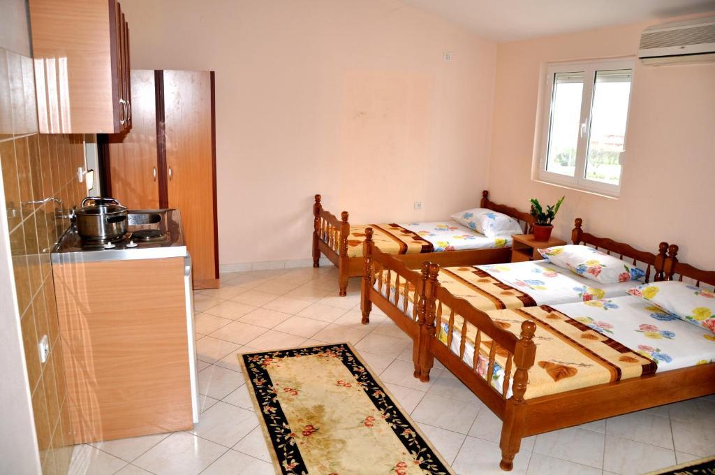 Apartments Perezaj Ulcinj Buitenkant foto