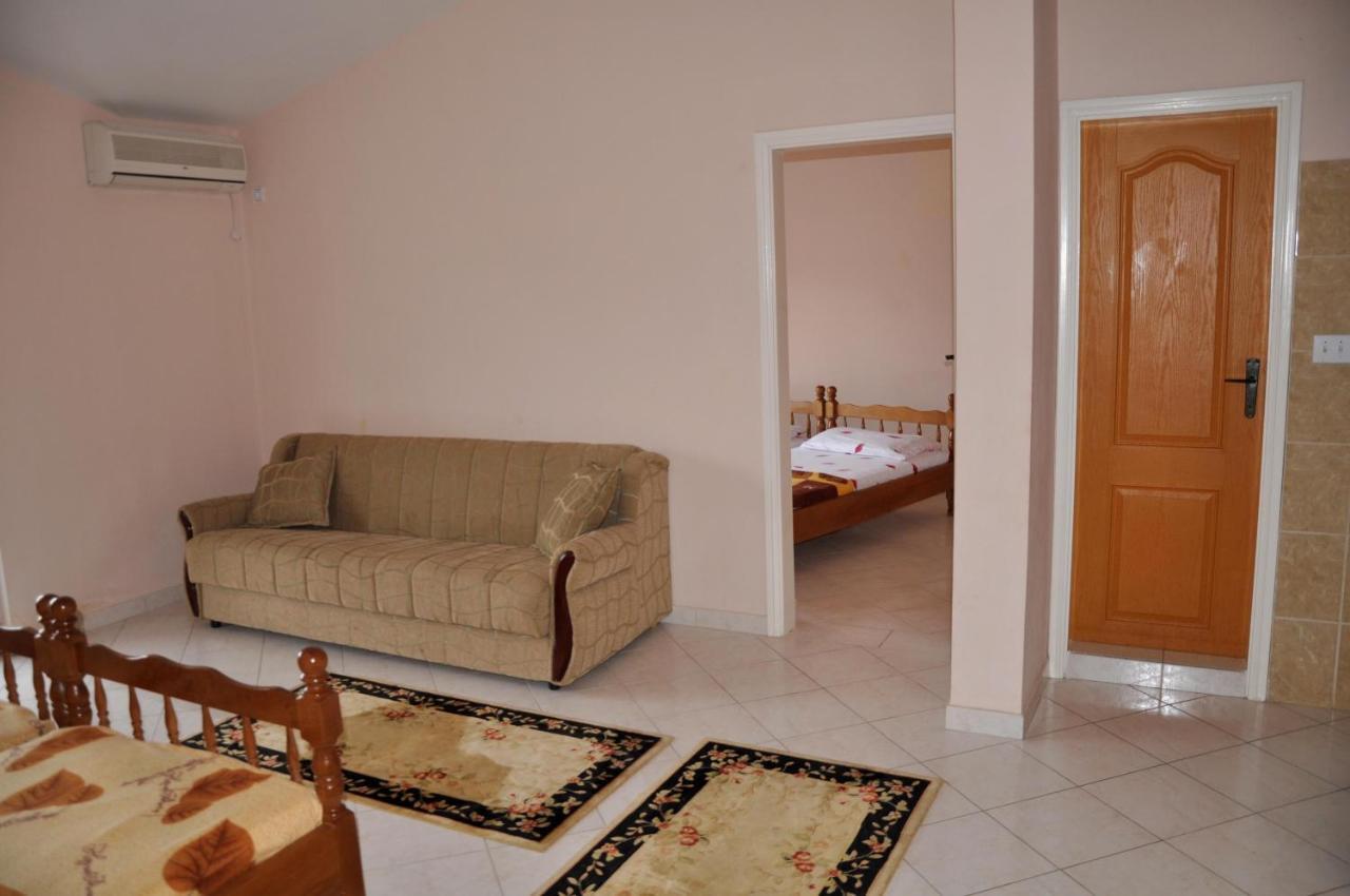 Apartments Perezaj Ulcinj Kamer foto